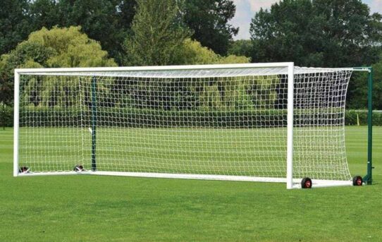 Tìm hiểu về kích thước cầu môn trong bóng đá 11 người